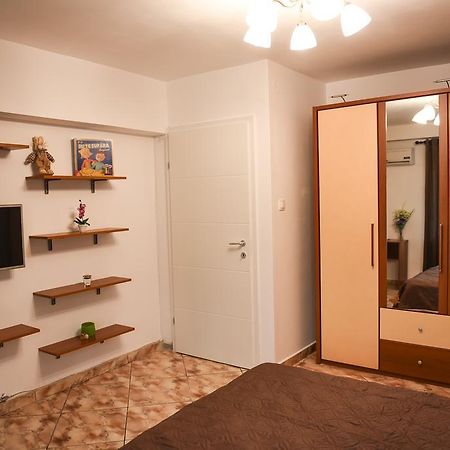 Chic Apartment Near City Center Cluj-Napoca Luaran gambar